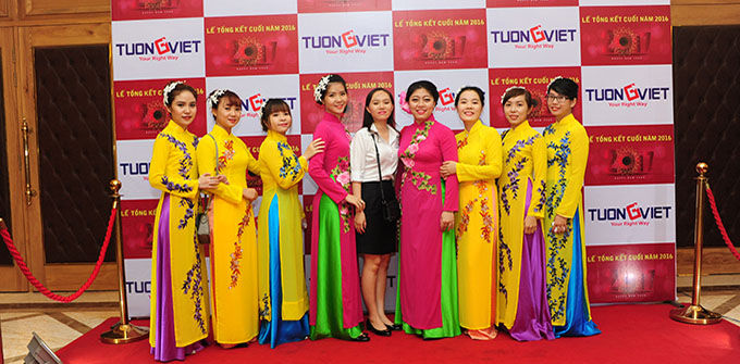 Tất niên 2016